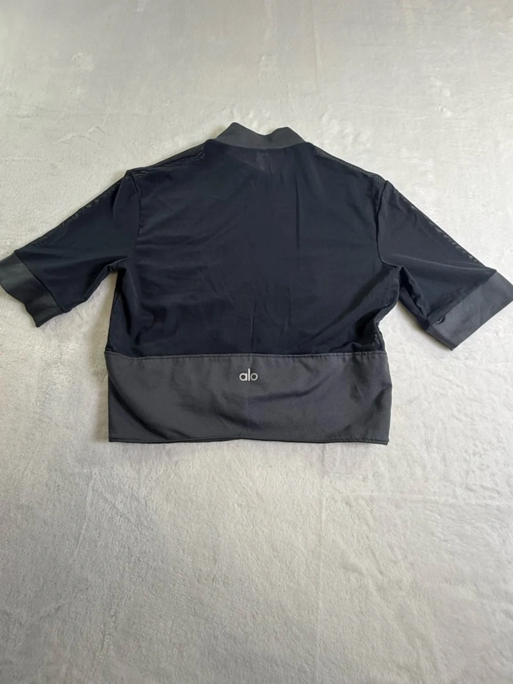 ALO Yoga cropped mock